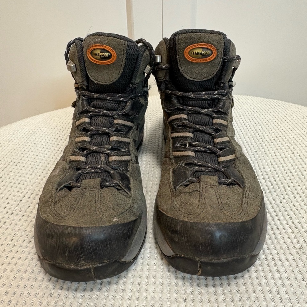 Adidas Gore-Tex Clima-Proof Youth Hiking Boots Outdoor Shoes Size 2.5